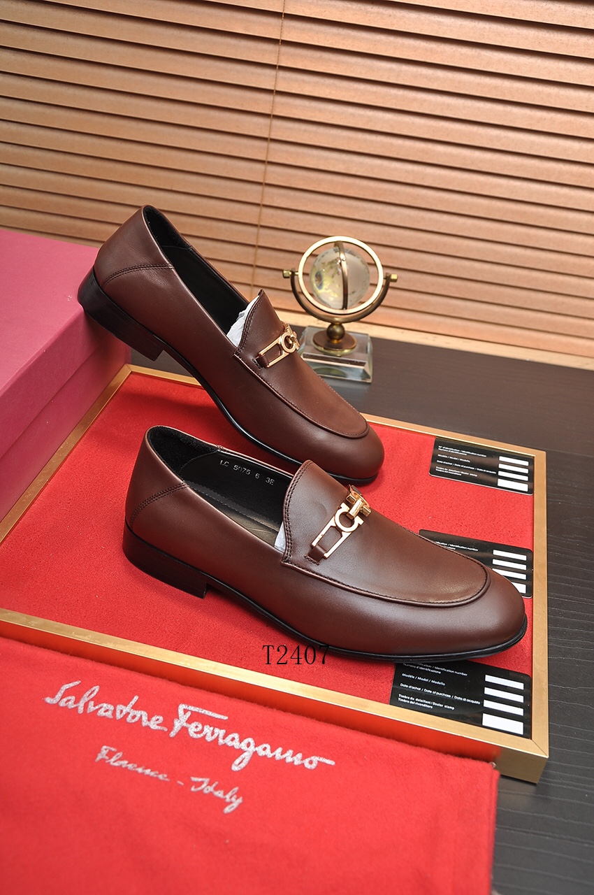 Ferragamo sz38-44 622